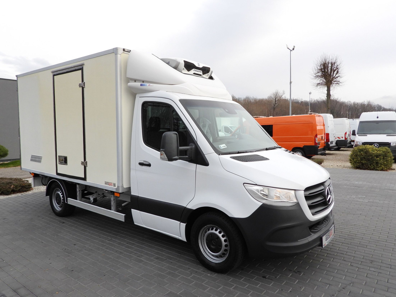 MERCEDES SPRINTER 314 REGRIGERATOR BOX -1*C CRUISE CONTROL NAVIGATION AIR CONDITIONING 140HP - Kylmäauto: kuva MERCEDES SPRINTER 314 REGRIGERATOR BOX -1*C CRUISE CONTROL NAVIGATION AIR CONDITIONING 140HP - Kylmäauto MERCEDES SPRINTER 314 REGRIGERATOR BOX -1*C CRUISE CONTROL NAVIGATION AIR CONDITIONING 140HP - Kylmäauto: kuva MERCEDES SPRINTER 314 REGRIGERATOR BOX -1*C CRUISE CONTROL NAVIGATION AIR CONDITIONING 140HP - Kylmäauto