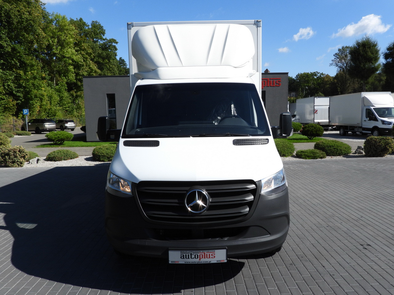 MERCEDES SPRINTER 315 BOX LIFT 8 PALLETS AIR CONDITIONING 150HP - Jakeluauto: kuva MERCEDES SPRINTER 315 BOX LIFT 8 PALLETS AIR CONDITIONING 150HP - Jakeluauto MERCEDES SPRINTER 315 BOX LIFT 8 PALLETS AIR CONDITIONING 150HP - Jakeluauto: kuva MERCEDES SPRINTER 315 BOX LIFT 8 PALLETS AIR CONDITIONING 150HP - Jakeluauto