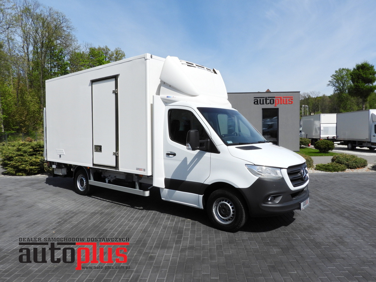 MERCEDES SPRINTER 316 REGRIGERATOR BOX 0*C LIFT 8 PALLETS CRUISE CONTROL PNEUMATICS AIR CONDITIONING 160HP - Kylmäauto: kuva MERCEDES SPRINTER 316 REGRIGERATOR BOX 0*C LIFT 8 PALLETS CRUISE CONTROL PNEUMATICS AIR CONDITIONING 160HP - Kylmäauto MERCEDES SPRINTER 316 REGRIGERATOR BOX 0*C LIFT 8 PALLETS CRUISE CONTROL PNEUMATICS AIR CONDITIONING 160HP - Kylmäauto: kuva MERCEDES SPRINTER 316 REGRIGERATOR BOX 0*C LIFT 8 PALLETS CRUISE CONTROL PNEUMATICS AIR CONDITIONING 160HP - Kylmäauto