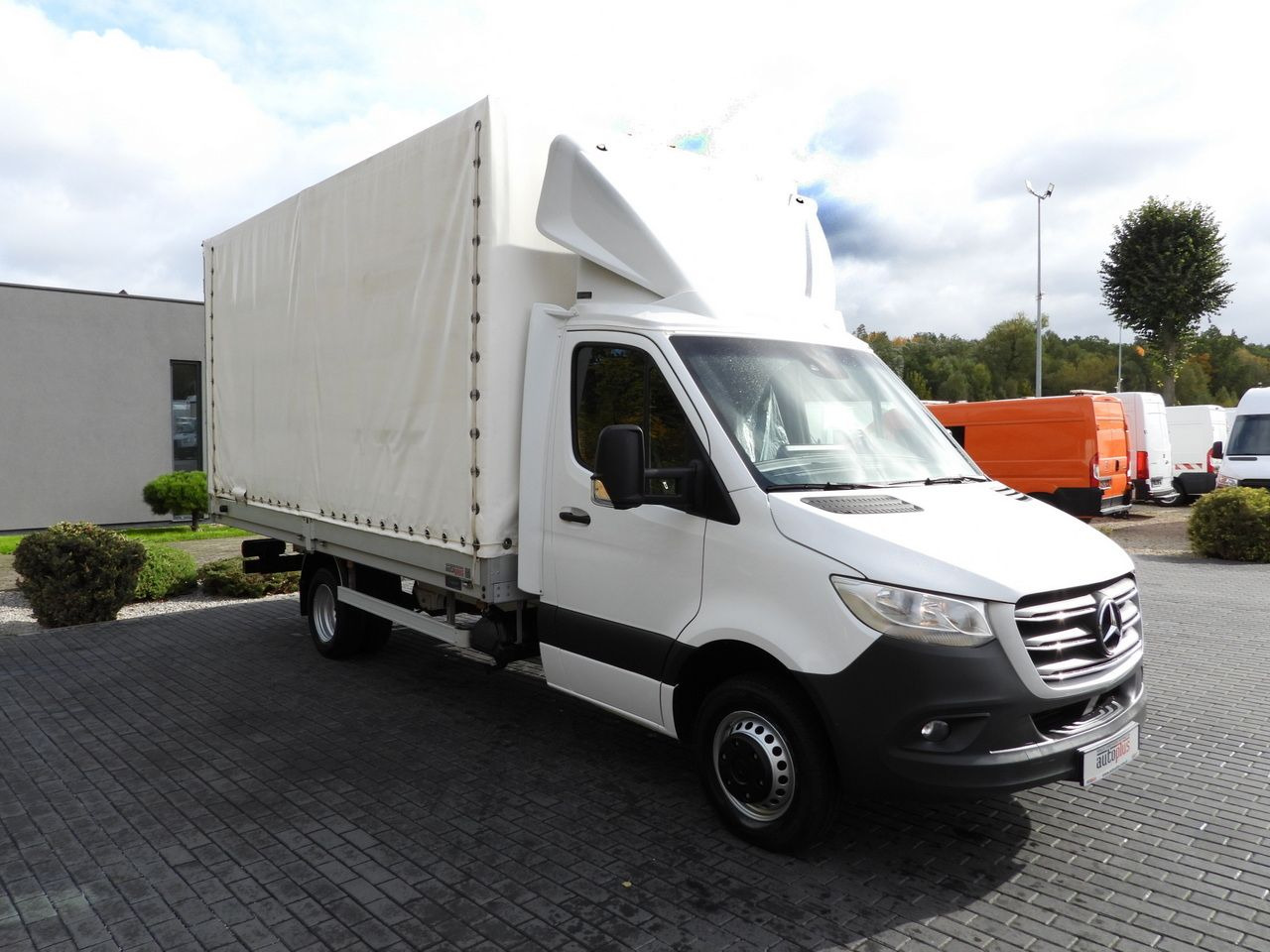 MERCEDES SPRINTER 316 TARPAULIN 10 PALLETS TWIN WHEELS AIR CONDITIONING 165HP - Pressukapelli tavara-auto: kuva MERCEDES SPRINTER 316 TARPAULIN 10 PALLETS TWIN WHEELS AIR CONDITIONING 165HP - Pressukapelli tavara-auto MERCEDES SPRINTER 316 TARPAULIN 10 PALLETS TWIN WHEELS AIR CONDITIONING 165HP - Pressukapelli tavara-auto: kuva MERCEDES SPRINTER 316 TARPAULIN 10 PALLETS TWIN WHEELS AIR CONDITIONING 165HP - Pressukapelli tavara-auto