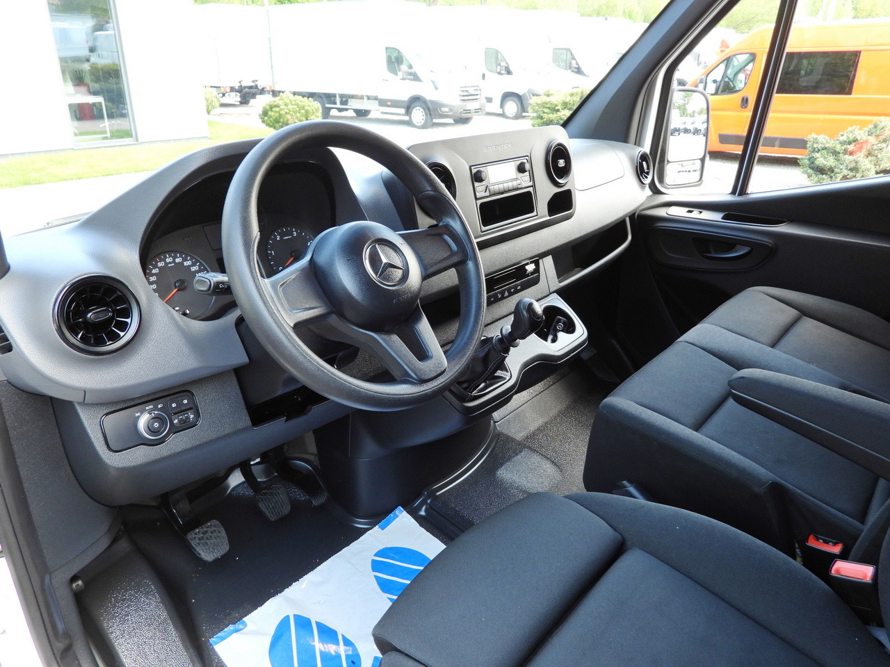 MERCEDES SPRINTER 316 VAN AIR CONDITIONING  165HP - Pakettiauto: kuva MERCEDES SPRINTER 316 VAN AIR CONDITIONING  165HP - Pakettiauto MERCEDES SPRINTER 316 VAN AIR CONDITIONING  165HP - Pakettiauto: kuva MERCEDES SPRINTER 316 VAN AIR CONDITIONING  165HP - Pakettiauto