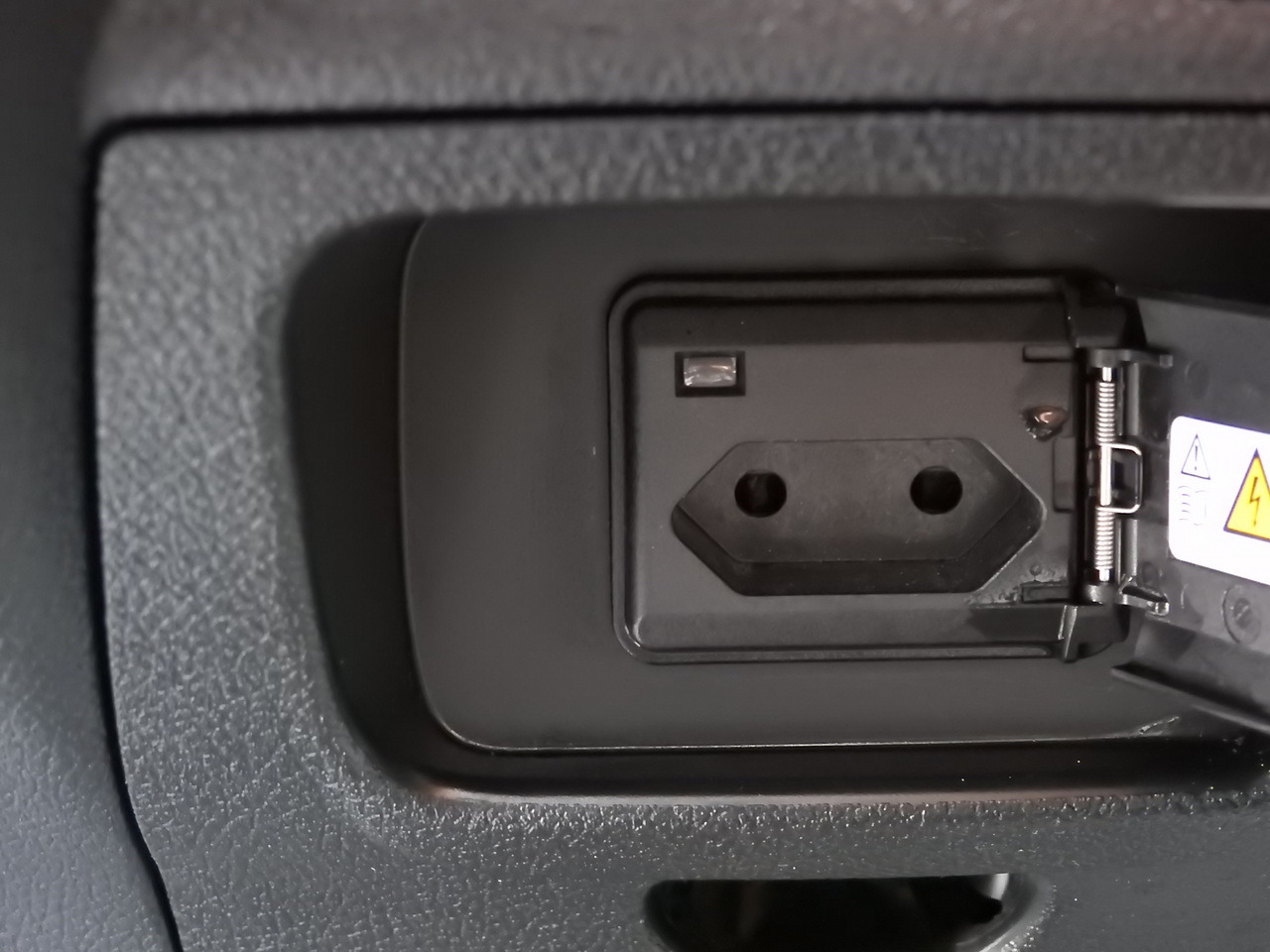 Pakettiauto MERCEDES SPRINTER BOX DELIVERY VAN 5 SEATS CRUISE CONTROL NAVIGATION AIR CONDITIONING AUTOMATIC TRANSMISSION   160HP: kuva Pakettiauto MERCEDES SPRINTER BOX DELIVERY VAN 5 SEATS CRUISE CONTROL NAVIGATION AIR CONDITIONING AUTOMATIC TRANSMISSION   160HP