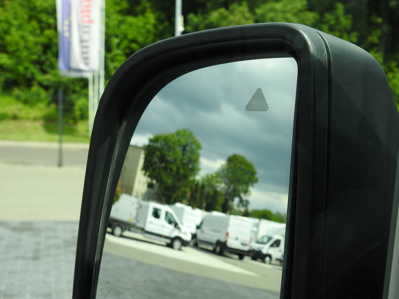 Pakettiauto MERCEDES SPRINTER BOX DELIVERY VAN 5 SEATS CRUISE CONTROL NAVIGATION AIR CONDITIONING AUTOMATIC TRANSMISSION   160HP: kuva Pakettiauto MERCEDES SPRINTER BOX DELIVERY VAN 5 SEATS CRUISE CONTROL NAVIGATION AIR CONDITIONING AUTOMATIC TRANSMISSION   160HP