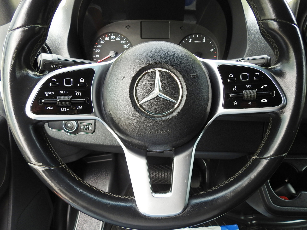 Pakettiauto MERCEDES SPRINTER BOX DELIVERY VAN 5 SEATS CRUISE CONTROL NAVIGATION AIR CONDITIONING AUTOMATIC TRANSMISSION   160HP: kuva Pakettiauto MERCEDES SPRINTER BOX DELIVERY VAN 5 SEATS CRUISE CONTROL NAVIGATION AIR CONDITIONING AUTOMATIC TRANSMISSION   160HP