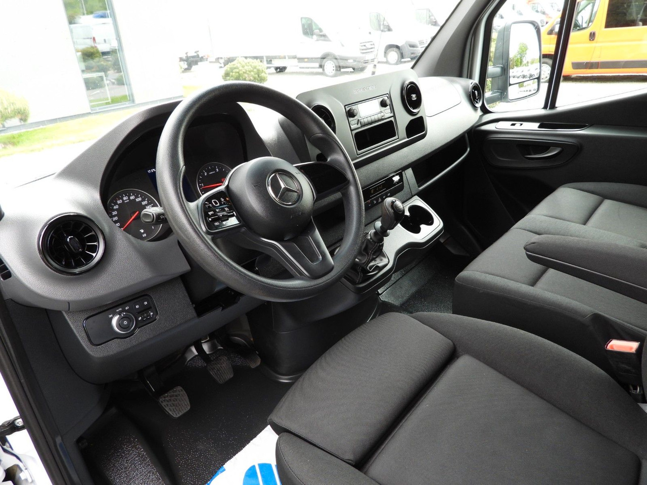 Mercedes-Benz SPRINTER 519 PRITSCHE PLANE 8 PALETTEN WEBASTO - Pressukapelli tavara-auto: kuva Mercedes-Benz SPRINTER 519 PRITSCHE PLANE 8 PALETTEN WEBASTO - Pressukapelli tavara-auto Mercedes-Benz SPRINTER 519 PRITSCHE PLANE 8 PALETTEN WEBASTO - Pressukapelli tavara-auto: kuva Mercedes-Benz SPRINTER 519 PRITSCHE PLANE 8 PALETTEN WEBASTO - Pressukapelli tavara-auto