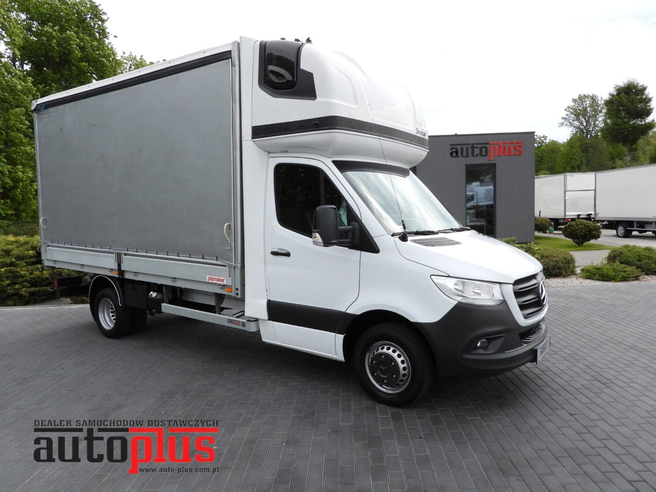 Mercedes-Benz SPRINTER 519 PRITSCHE PLANE 8 PALETTEN WEBASTO - Pressukapelli tavara-auto: kuva Mercedes-Benz SPRINTER 519 PRITSCHE PLANE 8 PALETTEN WEBASTO - Pressukapelli tavara-auto Mercedes-Benz SPRINTER 519 PRITSCHE PLANE 8 PALETTEN WEBASTO - Pressukapelli tavara-auto: kuva Mercedes-Benz SPRINTER 519 PRITSCHE PLANE 8 PALETTEN WEBASTO - Pressukapelli tavara-auto
