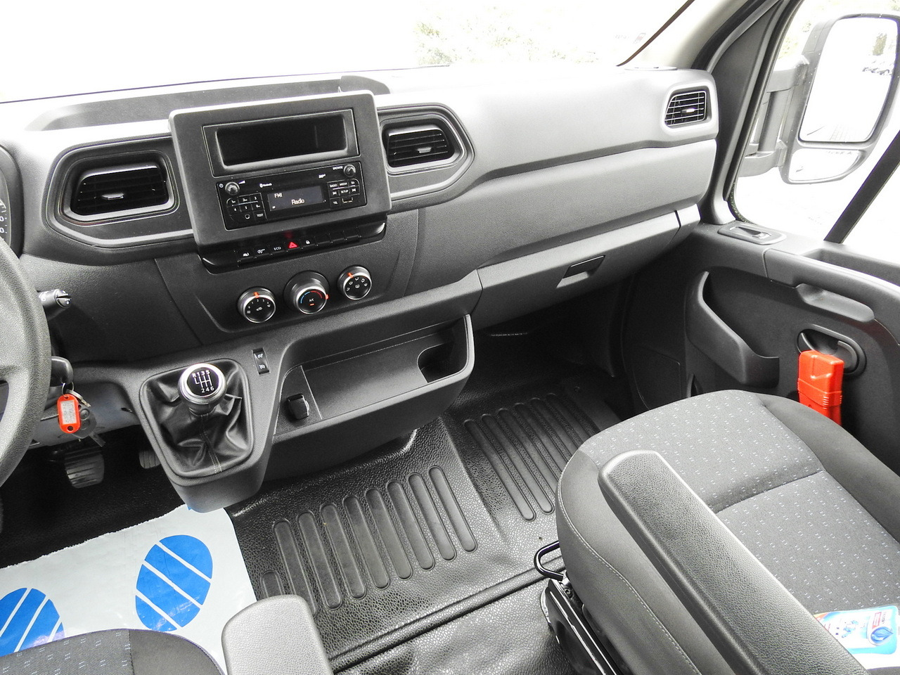 Pressukapelli tavara-auto OPEL MOVANO  TARPAULIN 8 PALLETS WEBASTO CRUISE CONTROL LED LIGHTS PNEUMATICS AIR CONDITIONING  165HP: kuva Pressukapelli tavara-auto OPEL MOVANO  TARPAULIN 8 PALLETS WEBASTO CRUISE CONTROL LED LIGHTS PNEUMATICS AIR CONDITIONING  165HP