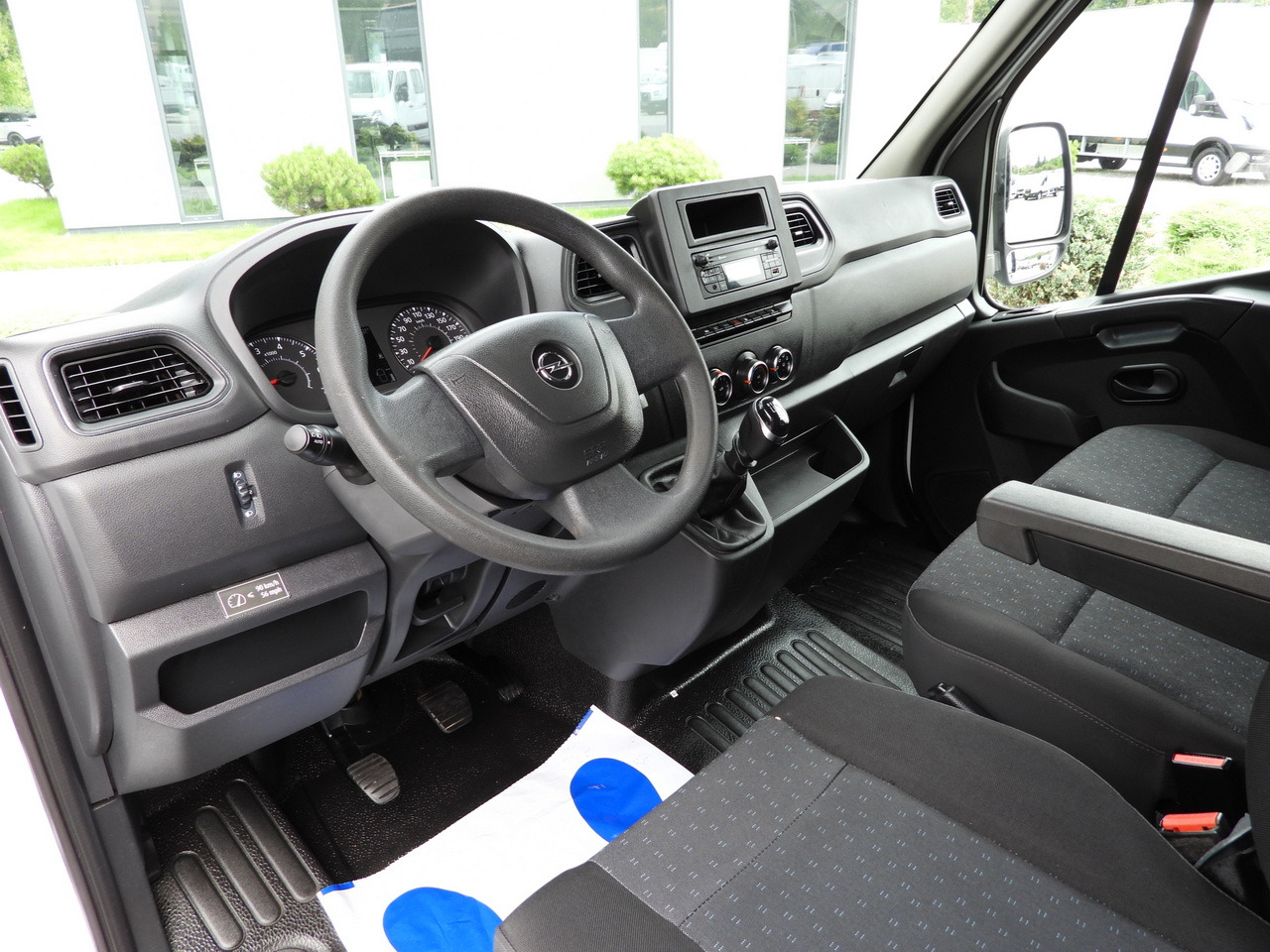 OPEL MOVANO TIPPER DOUBLE CABIN DOKA 7 SEATS LED LIGHTS TWIN WHEELS AIR CONDITIONING 145HP - Kippiauto kuorma-auto: kuva OPEL MOVANO TIPPER DOUBLE CABIN DOKA 7 SEATS LED LIGHTS TWIN WHEELS AIR CONDITIONING 145HP - Kippiauto kuorma-auto OPEL MOVANO TIPPER DOUBLE CABIN DOKA 7 SEATS LED LIGHTS TWIN WHEELS AIR CONDITIONING 145HP - Kippiauto kuorma-auto: kuva OPEL MOVANO TIPPER DOUBLE CABIN DOKA 7 SEATS LED LIGHTS TWIN WHEELS AIR CONDITIONING 145HP - Kippiauto kuorma-auto