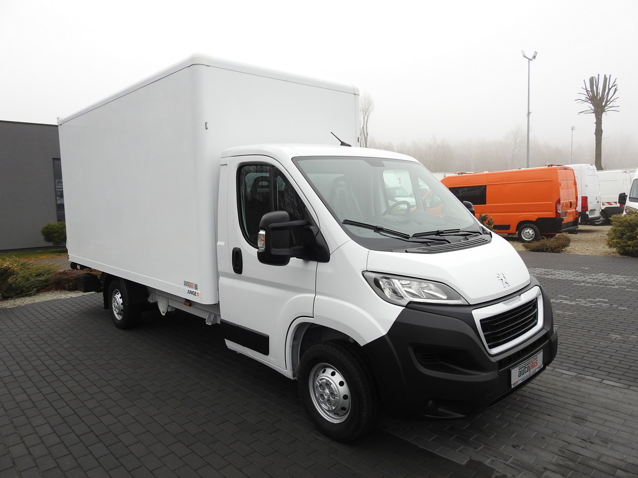 PEUGEOT BOXER BOX LIFT 8 PALLETS CRUISE CONTROL AIR CONDITIONING 140HP - Jakeluauto: kuva PEUGEOT BOXER BOX LIFT 8 PALLETS CRUISE CONTROL AIR CONDITIONING 140HP - Jakeluauto PEUGEOT BOXER BOX LIFT 8 PALLETS CRUISE CONTROL AIR CONDITIONING 140HP - Jakeluauto: kuva PEUGEOT BOXER BOX LIFT 8 PALLETS CRUISE CONTROL AIR CONDITIONING 140HP - Jakeluauto