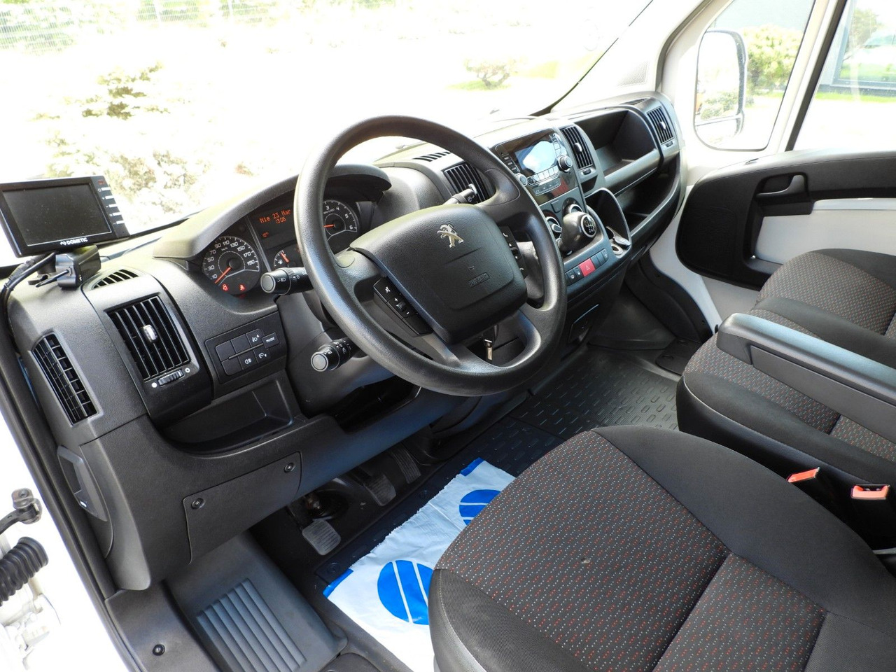 Peugeot BOXER KOFFER 8 PALETTEN TEMPOMAT KLIMAANLAGE Peugeot BOXER KOFFER 8 PALETTEN TEMPOMAT KLIMAANLAGE - Jakeluauto: kuva Peugeot BOXER KOFFER 8 PALETTEN TEMPOMAT KLIMAANLAGE Peugeot BOXER KOFFER 8 PALETTEN TEMPOMAT KLIMAANLAGE - Jakeluauto Peugeot BOXER KOFFER 8 PALETTEN TEMPOMAT KLIMAANLAGE Peugeot BOXER KOFFER 8 PALETTEN TEMPOMAT KLIMAANLAGE - Jakeluauto: kuva Peugeot BOXER KOFFER 8 PALETTEN TEMPOMAT KLIMAANLAGE Peugeot BOXER KOFFER 8 PALETTEN TEMPOMAT KLIMAANLAGE - Jakeluauto