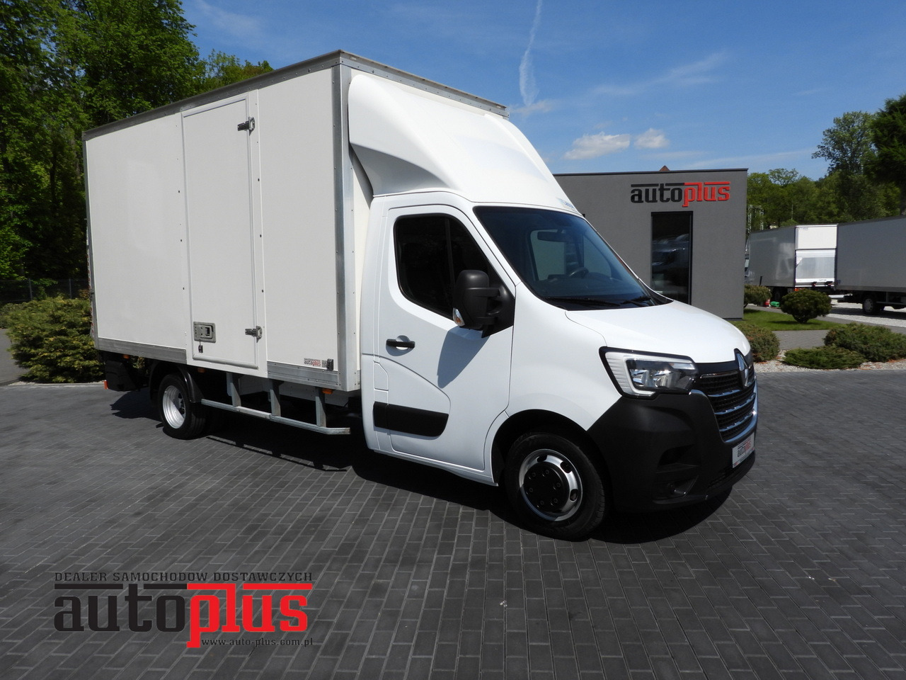 RENAULT MASTER BOX LIFT 8 PALLETS CRUISE CONTROL NAVIGATION LED LIGHTS TWIN WHEELS AIR CONDITIONING 145HP - Jakeluauto: kuva RENAULT MASTER BOX LIFT 8 PALLETS CRUISE CONTROL NAVIGATION LED LIGHTS TWIN WHEELS AIR CONDITIONING 145HP - Jakeluauto RENAULT MASTER BOX LIFT 8 PALLETS CRUISE CONTROL NAVIGATION LED LIGHTS TWIN WHEELS AIR CONDITIONING 145HP - Jakeluauto: kuva RENAULT MASTER BOX LIFT 8 PALLETS CRUISE CONTROL NAVIGATION LED LIGHTS TWIN WHEELS AIR CONDITIONING 145HP - Jakeluauto