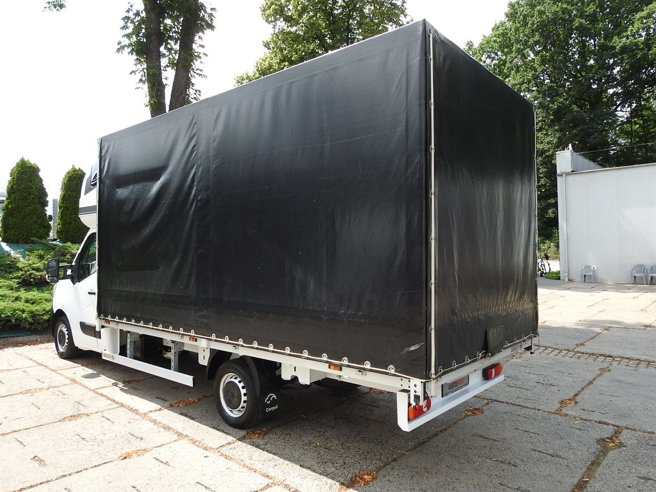 Pressukapelli tavara-auto RENAULT MASTER: kuva Pressukapelli tavara-auto RENAULT MASTER