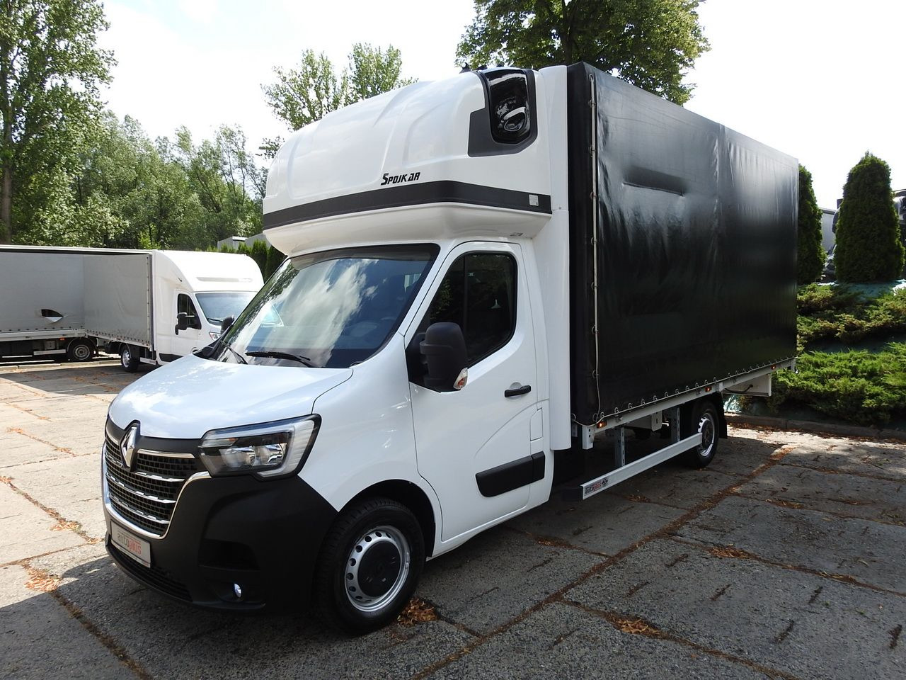 Pressukapelli tavara-auto RENAULT MASTER: kuva Pressukapelli tavara-auto RENAULT MASTER