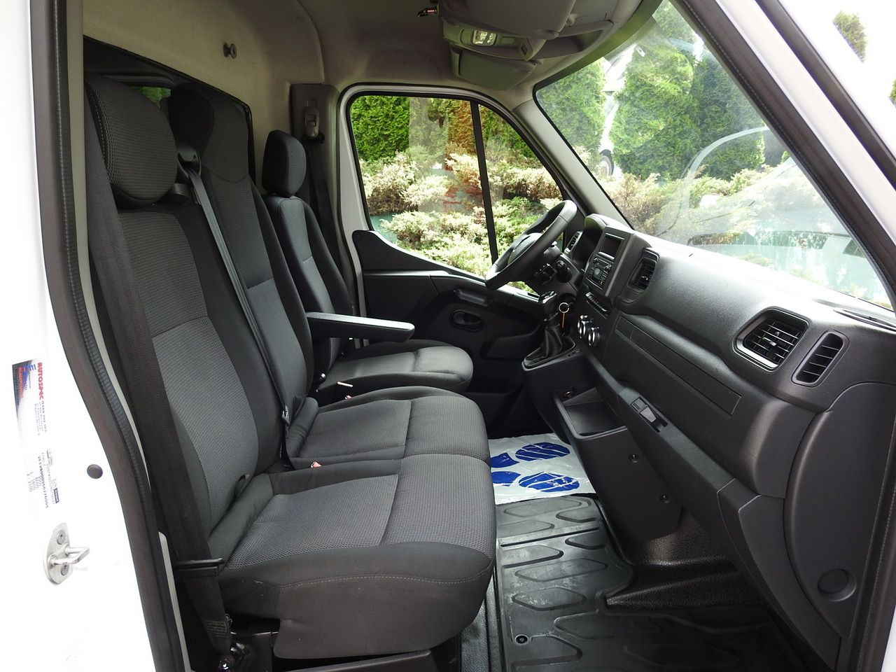 Pressukapelli tavara-auto RENAULT MASTER: kuva Pressukapelli tavara-auto RENAULT MASTER