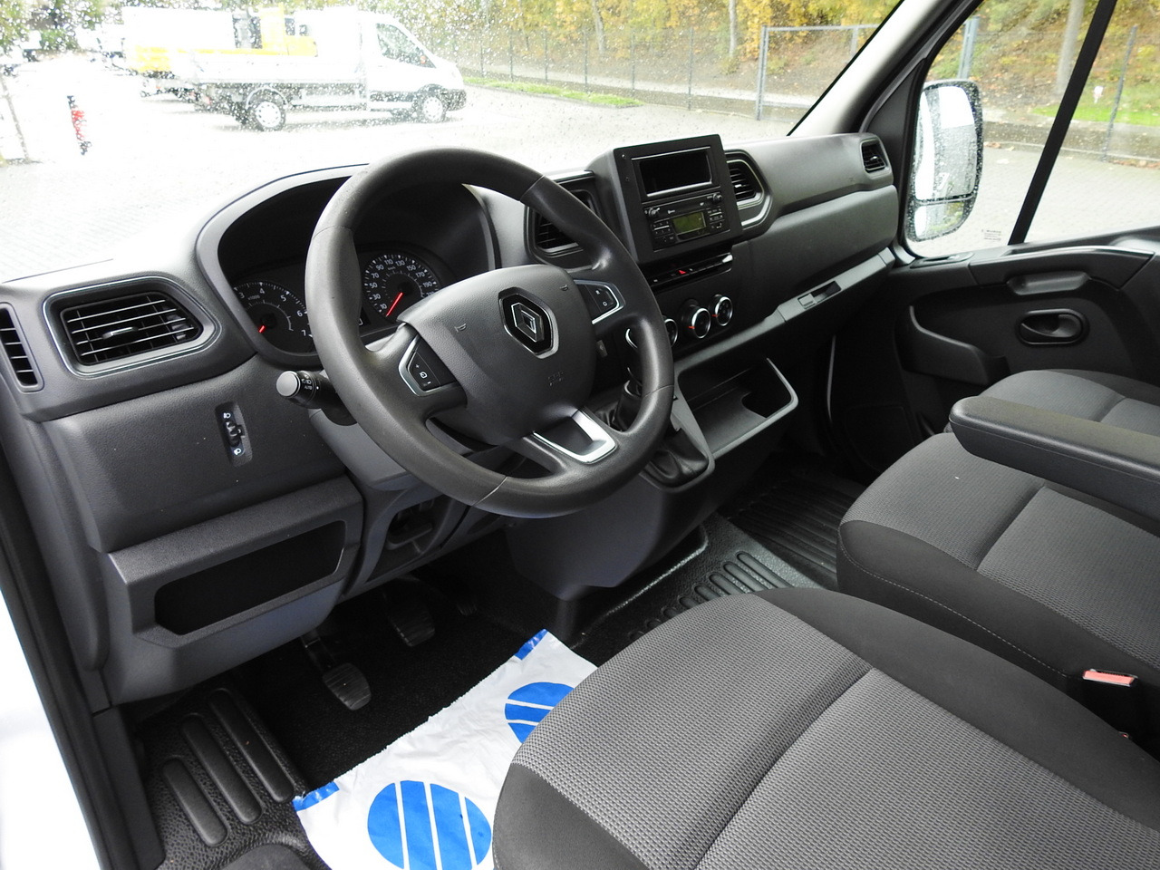 RENAULT MASTER STAKE BODY CRUISE CONTROL AIR CONDITIONING LED LIGHTS TWIN WHEELS 130HP - Avolava pakettiauto: kuva RENAULT MASTER STAKE BODY CRUISE CONTROL AIR CONDITIONING LED LIGHTS TWIN WHEELS 130HP - Avolava pakettiauto RENAULT MASTER STAKE BODY CRUISE CONTROL AIR CONDITIONING LED LIGHTS TWIN WHEELS 130HP - Avolava pakettiauto: kuva RENAULT MASTER STAKE BODY CRUISE CONTROL AIR CONDITIONING LED LIGHTS TWIN WHEELS 130HP - Avolava pakettiauto