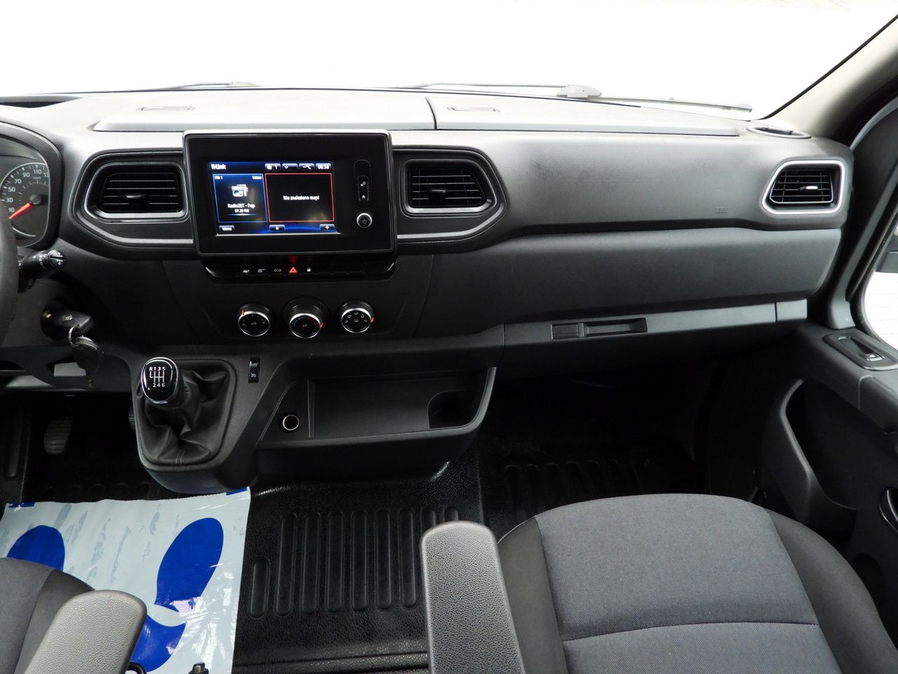 Jatko-ohjaamo kevyt kuorma-auto RENAULT MASTER STAKE BODY DOUBLE CABIN DOKA 6 SEATS CRUISE CONTROL NAVIGATION LED LIGHTS AIR CONDITIONING  150HP: kuva Jatko-ohjaamo kevyt kuorma-auto RENAULT MASTER STAKE BODY DOUBLE CABIN DOKA 6 SEATS CRUISE CONTROL NAVIGATION LED LIGHTS AIR CONDITIONING  150HP