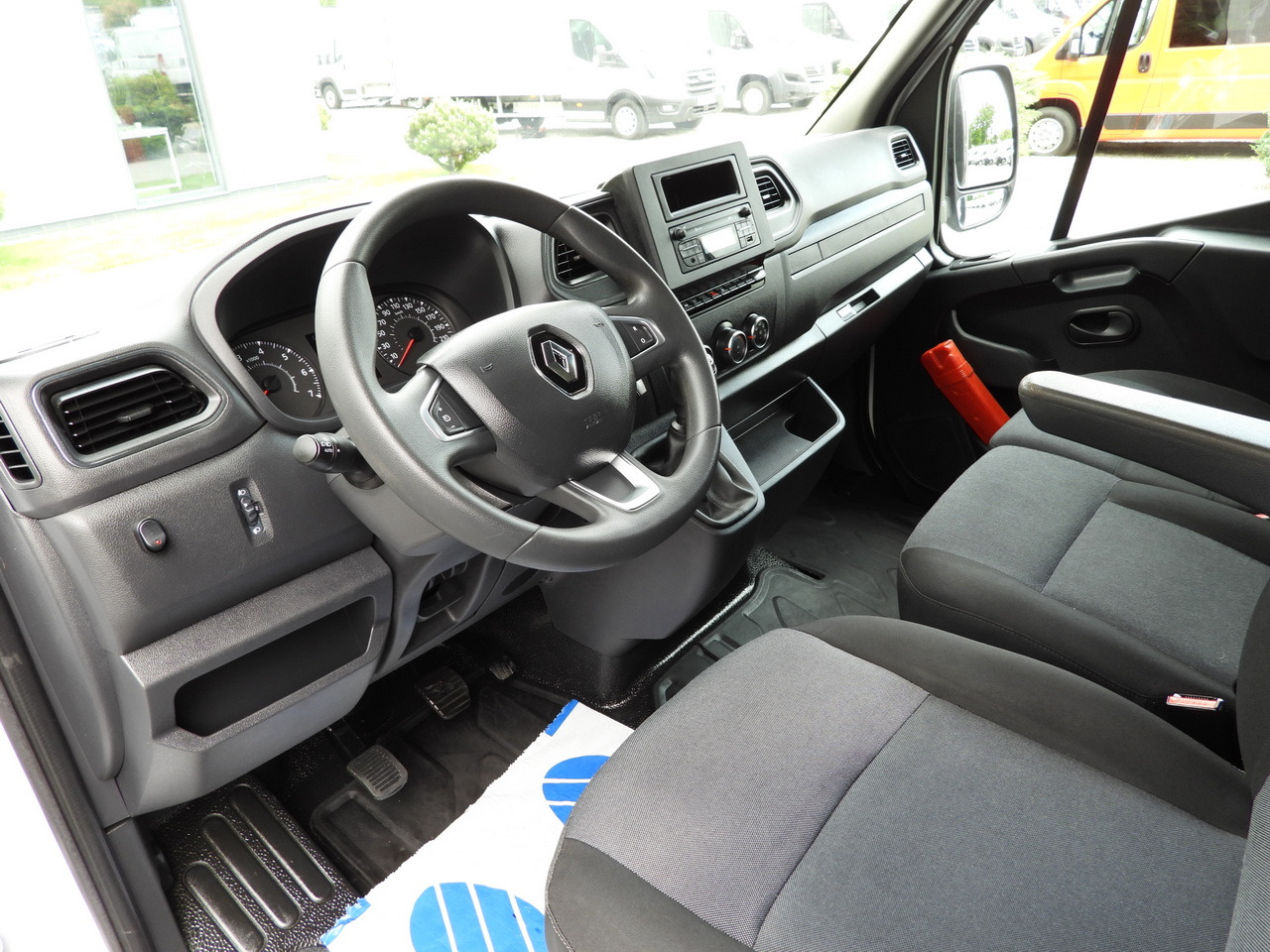 RENAULT MASTER TARPAULIN 10 PALLETS CRUISE CONTROL LED LIGHTS AIR CONDITIONING 165HP - Pressukapelli tavara-auto: kuva RENAULT MASTER TARPAULIN 10 PALLETS CRUISE CONTROL LED LIGHTS AIR CONDITIONING 165HP - Pressukapelli tavara-auto RENAULT MASTER TARPAULIN 10 PALLETS CRUISE CONTROL LED LIGHTS AIR CONDITIONING 165HP - Pressukapelli tavara-auto: kuva RENAULT MASTER TARPAULIN 10 PALLETS CRUISE CONTROL LED LIGHTS AIR CONDITIONING 165HP - Pressukapelli tavara-auto