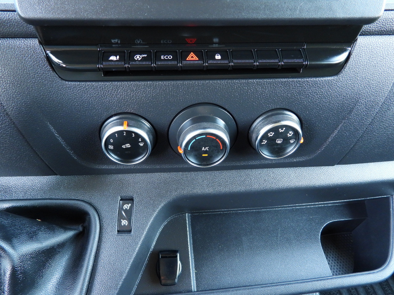 Pressukapelli tavara-auto RENAULT MASTER TARPAULIN 10 PALLETS WEBASTO CRUISE CONTROL LED LIGHTS AIR CONDITIONING  165HP: kuva Pressukapelli tavara-auto RENAULT MASTER TARPAULIN 10 PALLETS WEBASTO CRUISE CONTROL LED LIGHTS AIR CONDITIONING  165HP