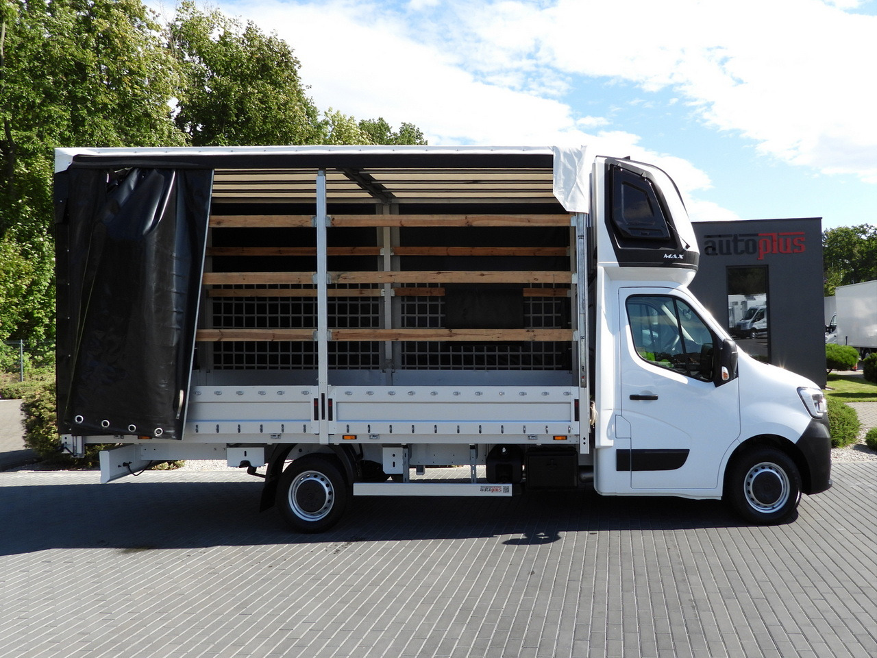 Pressukapelli tavara-auto RENAULT MASTER TARPAULIN 10 PALLETS WEBASTO CRUISE CONTROL LED LIGHTS AIR CONDITIONING  165HP: kuva Pressukapelli tavara-auto RENAULT MASTER TARPAULIN 10 PALLETS WEBASTO CRUISE CONTROL LED LIGHTS AIR CONDITIONING  165HP