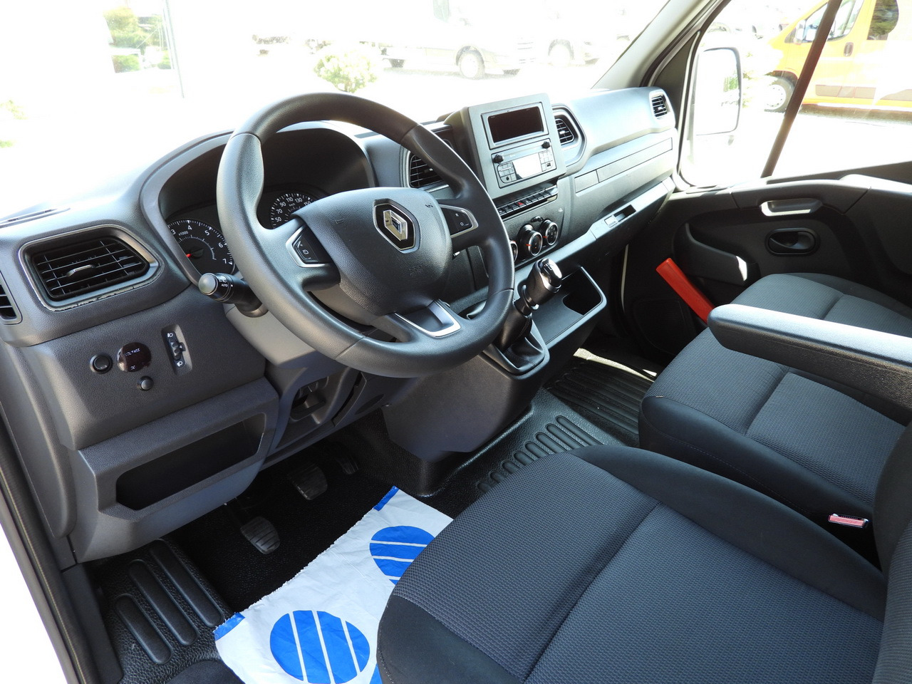 RENAULT MASTER TARPAULIN 10 PALLETS WEBASTO CRUISE CONTROL LED LIGHTS PNEUMATICS AIR CONDITIONING 165HP - Pressukapelli tavara-auto: kuva RENAULT MASTER TARPAULIN 10 PALLETS WEBASTO CRUISE CONTROL LED LIGHTS PNEUMATICS AIR CONDITIONING 165HP - Pressukapelli tavara-auto RENAULT MASTER TARPAULIN 10 PALLETS WEBASTO CRUISE CONTROL LED LIGHTS PNEUMATICS AIR CONDITIONING 165HP - Pressukapelli tavara-auto: kuva RENAULT MASTER TARPAULIN 10 PALLETS WEBASTO CRUISE CONTROL LED LIGHTS PNEUMATICS AIR CONDITIONING 165HP - Pressukapelli tavara-auto