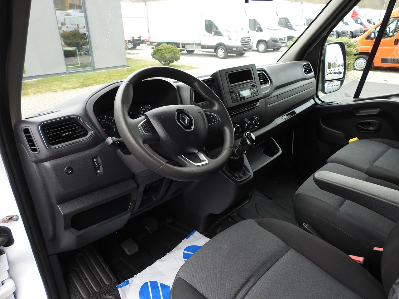RENAULT MASTER TARPAULIN 10 PALLETS WEBASTO CRUISE CONTROL LED LIGHTS PNEUMATICS AIR CONDITIONING 165HP - Pressukapelli tavara-auto: kuva RENAULT MASTER TARPAULIN 10 PALLETS WEBASTO CRUISE CONTROL LED LIGHTS PNEUMATICS AIR CONDITIONING 165HP - Pressukapelli tavara-auto RENAULT MASTER TARPAULIN 10 PALLETS WEBASTO CRUISE CONTROL LED LIGHTS PNEUMATICS AIR CONDITIONING 165HP - Pressukapelli tavara-auto: kuva RENAULT MASTER TARPAULIN 10 PALLETS WEBASTO CRUISE CONTROL LED LIGHTS PNEUMATICS AIR CONDITIONING 165HP - Pressukapelli tavara-auto