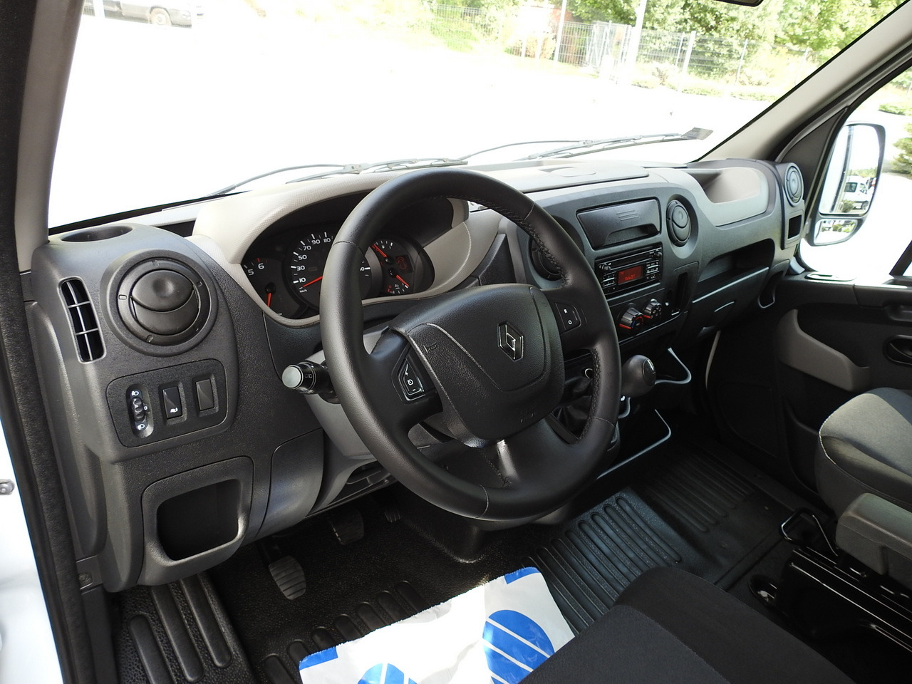 RENAULT MASTER TARPAULIN 8 PALLETS CRUISE CONTROL AIR CONDITIONING 170HP - Pressukapelli tavara-auto: kuva RENAULT MASTER TARPAULIN 8 PALLETS CRUISE CONTROL AIR CONDITIONING 170HP - Pressukapelli tavara-auto RENAULT MASTER TARPAULIN 8 PALLETS CRUISE CONTROL AIR CONDITIONING 170HP - Pressukapelli tavara-auto: kuva RENAULT MASTER TARPAULIN 8 PALLETS CRUISE CONTROL AIR CONDITIONING 170HP - Pressukapelli tavara-auto