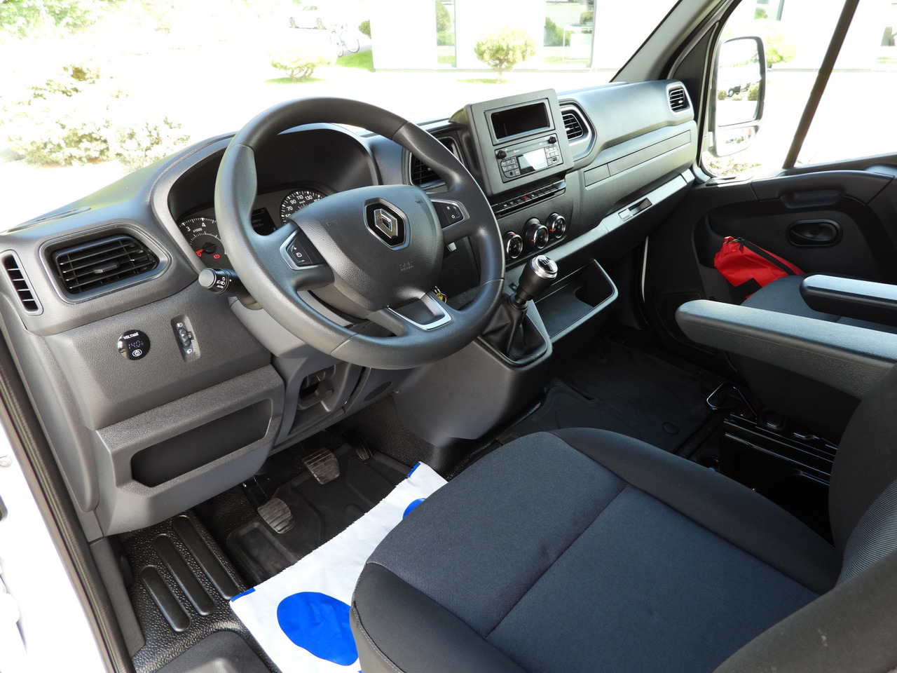 RENAULT MASTER TARPAULIN 8 PALLETS WEBASTO CRUISE CONTROL LED LIGHTS PNEUMATICS AIR CONDITIONING 165HP - Pressukapelli tavara-auto: kuva RENAULT MASTER TARPAULIN 8 PALLETS WEBASTO CRUISE CONTROL LED LIGHTS PNEUMATICS AIR CONDITIONING 165HP - Pressukapelli tavara-auto RENAULT MASTER TARPAULIN 8 PALLETS WEBASTO CRUISE CONTROL LED LIGHTS PNEUMATICS AIR CONDITIONING 165HP - Pressukapelli tavara-auto: kuva RENAULT MASTER TARPAULIN 8 PALLETS WEBASTO CRUISE CONTROL LED LIGHTS PNEUMATICS AIR CONDITIONING 165HP - Pressukapelli tavara-auto