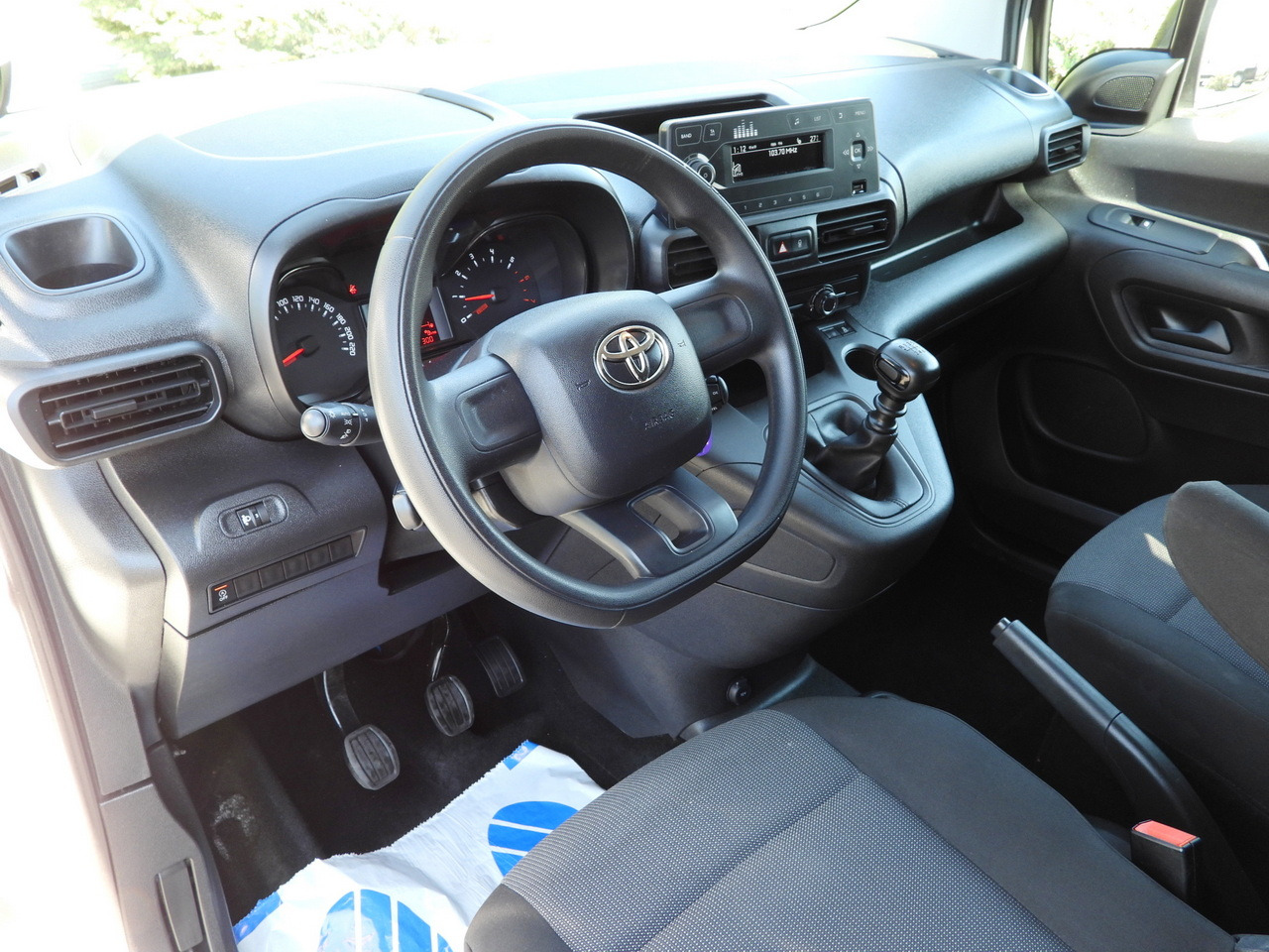 TOYOTA PROACE CITY  REFRIGERATOR VAN -15*C POWER SUPPLY 230V CRUISE CONTROL AIR CONDITIONING  100HP - Kylmäauto: kuva TOYOTA PROACE CITY  REFRIGERATOR VAN -15*C POWER SUPPLY 230V CRUISE CONTROL AIR CONDITIONING  100HP - Kylmäauto TOYOTA PROACE CITY  REFRIGERATOR VAN -15*C POWER SUPPLY 230V CRUISE CONTROL AIR CONDITIONING  100HP - Kylmäauto: kuva TOYOTA PROACE CITY  REFRIGERATOR VAN -15*C POWER SUPPLY 230V CRUISE CONTROL AIR CONDITIONING  100HP - Kylmäauto