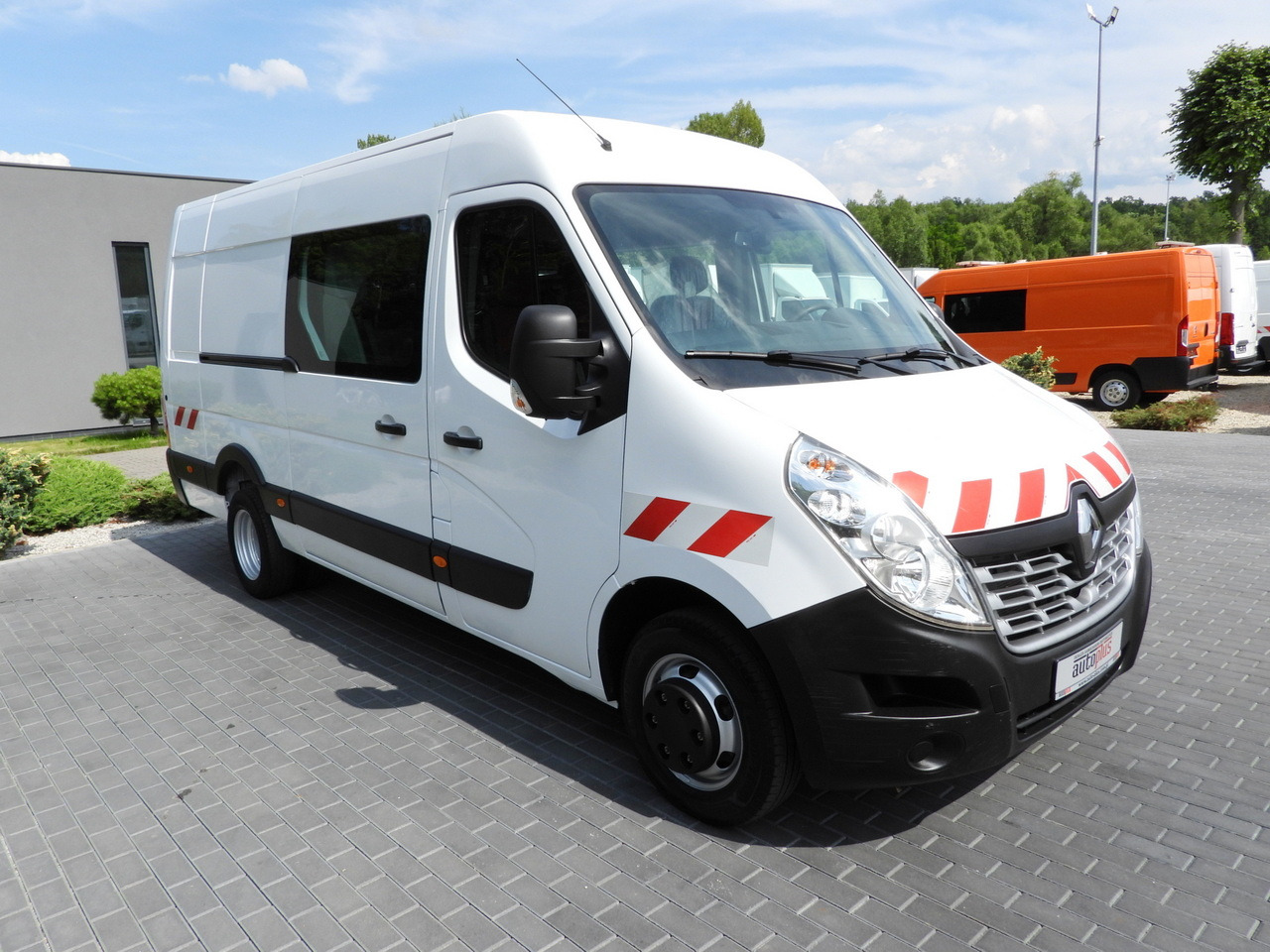 RENAULT MASTER BOX DELIVERY VAN 7 SEATS CRUISE CONTROL TWIN WHEELS AIR CONDITIONING 145HP - Tavara-auto: kuva RENAULT MASTER BOX DELIVERY VAN 7 SEATS CRUISE CONTROL TWIN WHEELS AIR CONDITIONING 145HP - Tavara-auto RENAULT MASTER BOX DELIVERY VAN 7 SEATS CRUISE CONTROL TWIN WHEELS AIR CONDITIONING 145HP - Tavara-auto: kuva RENAULT MASTER BOX DELIVERY VAN 7 SEATS CRUISE CONTROL TWIN WHEELS AIR CONDITIONING 145HP - Tavara-auto