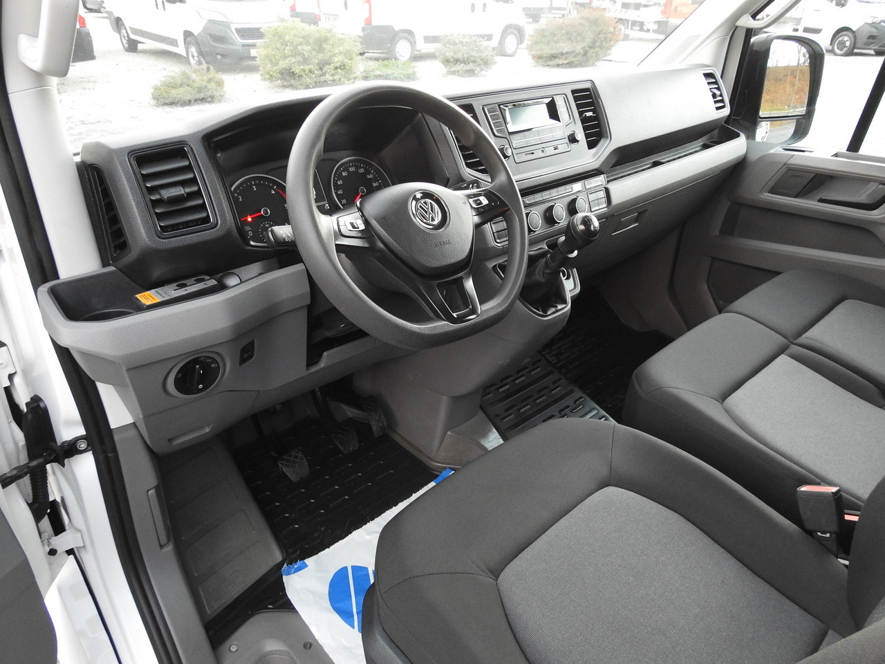 VOLKSWAGEN CRAFTER 4X4 4MOTION BOX DELIVERY VAN 7 SEATS AIR CONDITIONING 140HP - Pakettiauto: kuva VOLKSWAGEN CRAFTER 4X4 4MOTION BOX DELIVERY VAN 7 SEATS AIR CONDITIONING 140HP - Pakettiauto VOLKSWAGEN CRAFTER 4X4 4MOTION BOX DELIVERY VAN 7 SEATS AIR CONDITIONING 140HP - Pakettiauto: kuva VOLKSWAGEN CRAFTER 4X4 4MOTION BOX DELIVERY VAN 7 SEATS AIR CONDITIONING 140HP - Pakettiauto