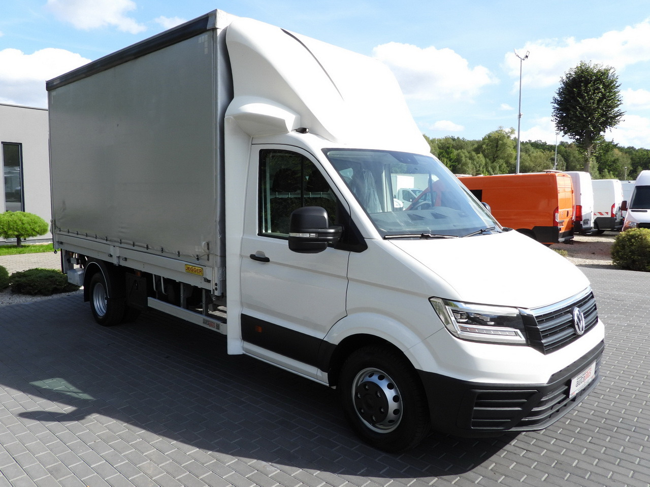 VOLKSWAGEN CRAFTER TARPAULIN LIFT 8 PALLETS CRUISE CONTROL LED LIGHTS TWIN WHEELS AIR CONDITIONING 180HP - Pressukapelli tavara-auto: kuva VOLKSWAGEN CRAFTER TARPAULIN LIFT 8 PALLETS CRUISE CONTROL LED LIGHTS TWIN WHEELS AIR CONDITIONING 180HP - Pressukapelli tavara-auto VOLKSWAGEN CRAFTER TARPAULIN LIFT 8 PALLETS CRUISE CONTROL LED LIGHTS TWIN WHEELS AIR CONDITIONING 180HP - Pressukapelli tavara-auto: kuva VOLKSWAGEN CRAFTER TARPAULIN LIFT 8 PALLETS CRUISE CONTROL LED LIGHTS TWIN WHEELS AIR CONDITIONING 180HP - Pressukapelli tavara-auto