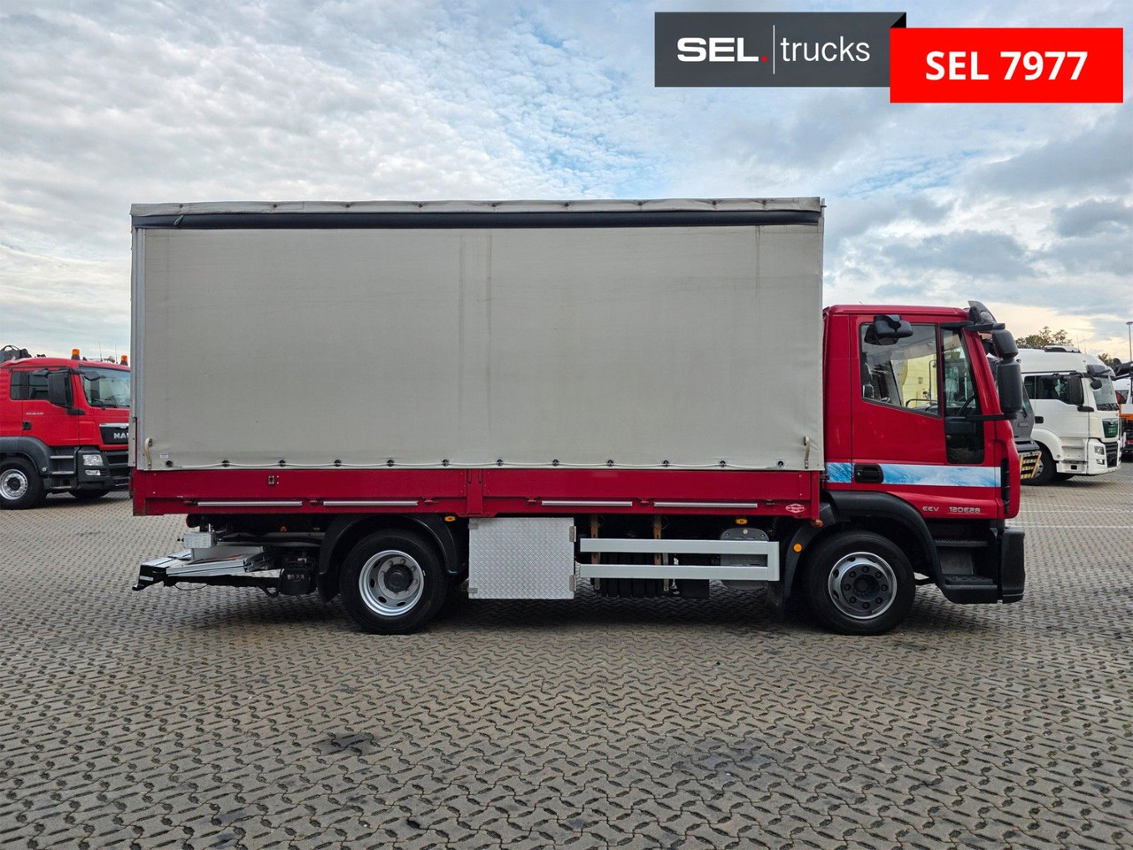 Iveco Eurocargo 120E28 / Ladebordwand / Aluklappen - Pressukapelli kuorma-auto: kuva  Iveco Eurocargo 120E28 / Ladebordwand / Aluklappen - Pressukapelli kuorma-auto Iveco Eurocargo 120E28 / Ladebordwand / Aluklappen - Pressukapelli kuorma-auto: kuva  Iveco Eurocargo 120E28 / Ladebordwand / Aluklappen - Pressukapelli kuorma-auto