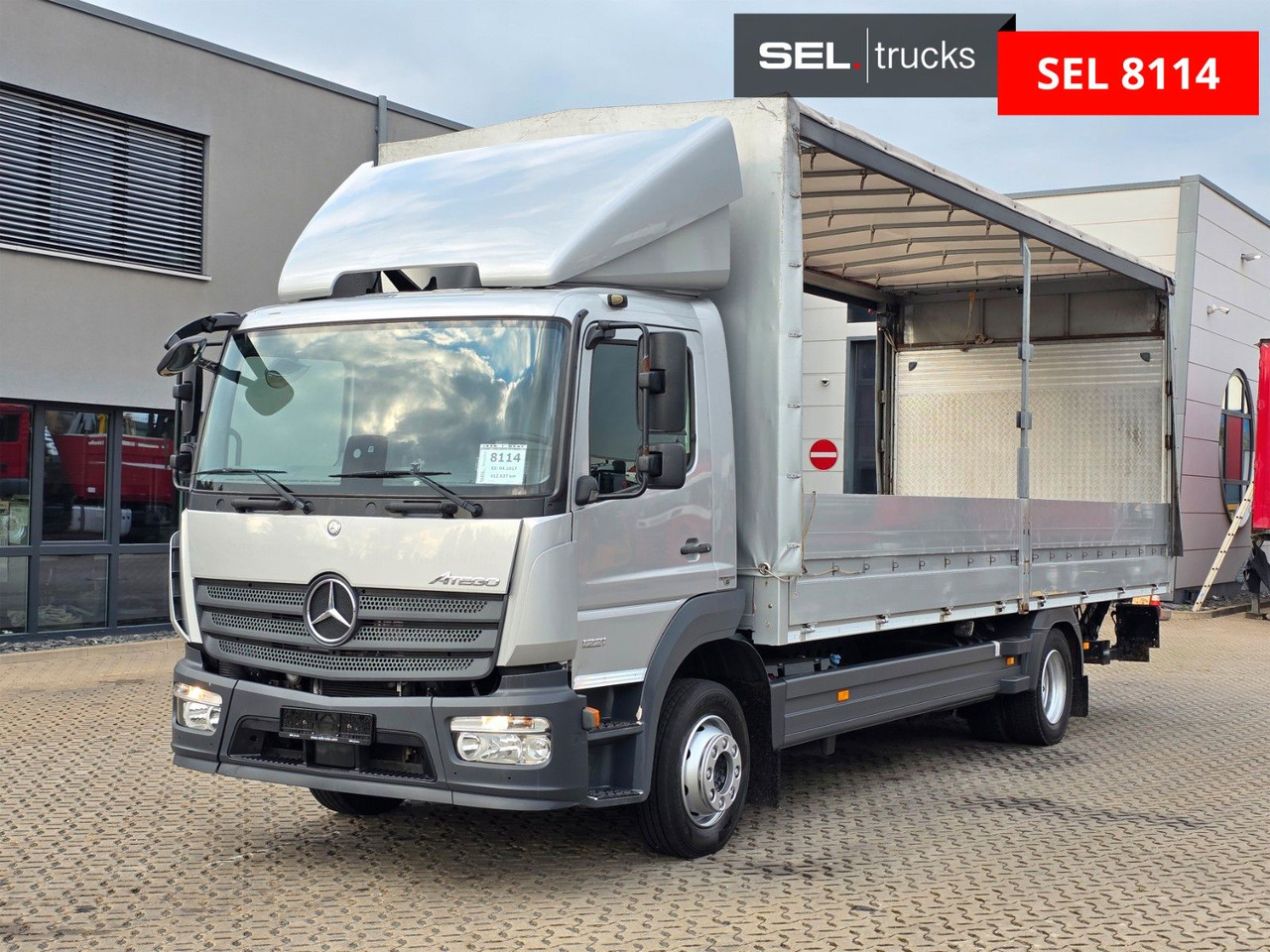 Mercedes-Benz Atego 1221 / Ladebordwand - Pressukapelli kuorma-auto: kuva Mercedes-Benz Atego 1221 / Ladebordwand - Pressukapelli kuorma-auto Mercedes-Benz Atego 1221 / Ladebordwand - Pressukapelli kuorma-auto: kuva Mercedes-Benz Atego 1221 / Ladebordwand - Pressukapelli kuorma-auto