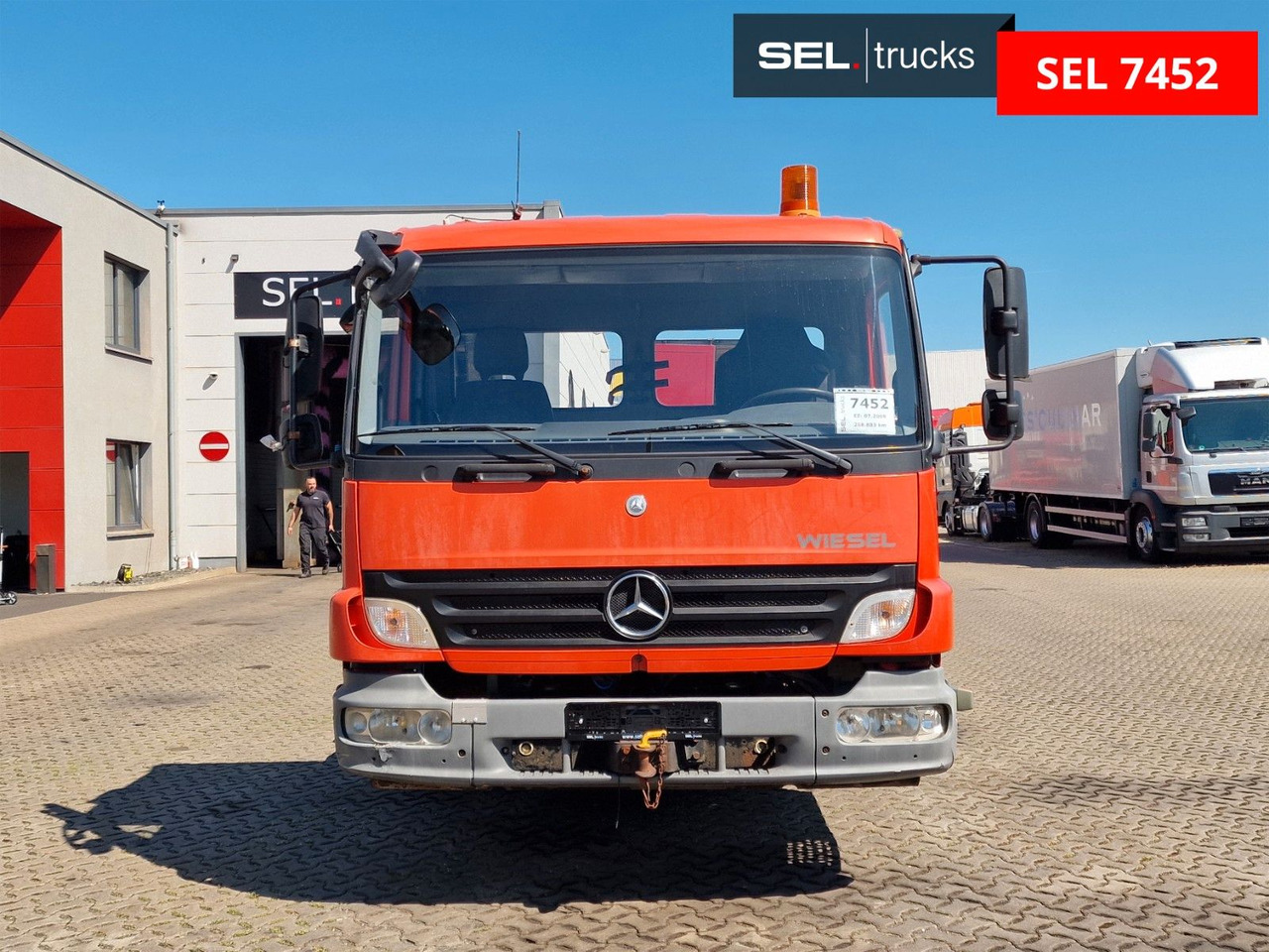 Mercedes-Benz KAMAG WBH 25 / Umsetzer / Wiesel / Rangierer - Konttialus/ Vaihtokuormatilat kuorma-auto: kuva Mercedes-Benz KAMAG WBH 25 / Umsetzer / Wiesel / Rangierer - Konttialus/ Vaihtokuormatilat kuorma-auto Mercedes-Benz KAMAG WBH 25 / Umsetzer / Wiesel / Rangierer - Konttialus/ Vaihtokuormatilat kuorma-auto: kuva Mercedes-Benz KAMAG WBH 25 / Umsetzer / Wiesel / Rangierer - Konttialus/ Vaihtokuormatilat kuorma-auto