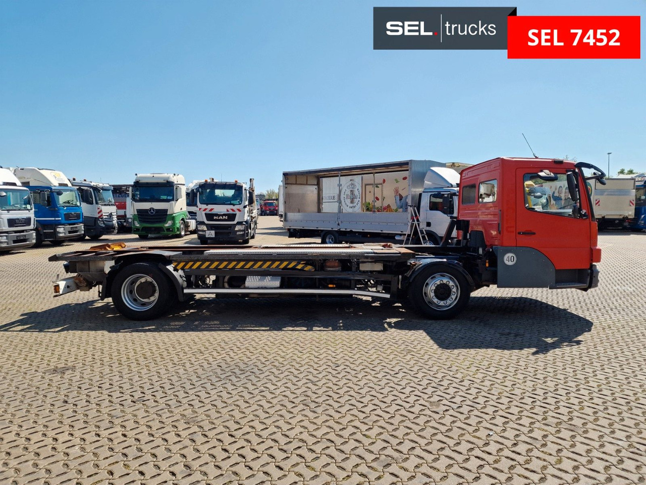 Mercedes-Benz KAMAG WBH 25 / Umsetzer / Wiesel / Rangierer - Konttialus/ Vaihtokuormatilat kuorma-auto: kuva Mercedes-Benz KAMAG WBH 25 / Umsetzer / Wiesel / Rangierer - Konttialus/ Vaihtokuormatilat kuorma-auto Mercedes-Benz KAMAG WBH 25 / Umsetzer / Wiesel / Rangierer - Konttialus/ Vaihtokuormatilat kuorma-auto: kuva Mercedes-Benz KAMAG WBH 25 / Umsetzer / Wiesel / Rangierer - Konttialus/ Vaihtokuormatilat kuorma-auto