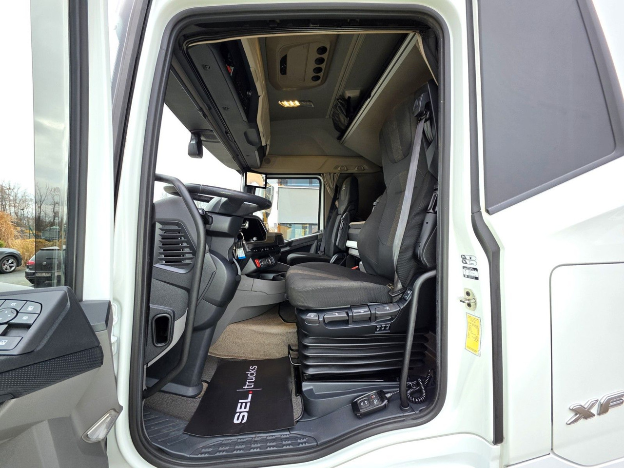 Vetopöytäauto DAF XF 530 FT / Intarder / 2 Tanks / Stanklima / 6E: kuva Vetopöytäauto DAF XF 530 FT / Intarder / 2 Tanks / Stanklima / 6E