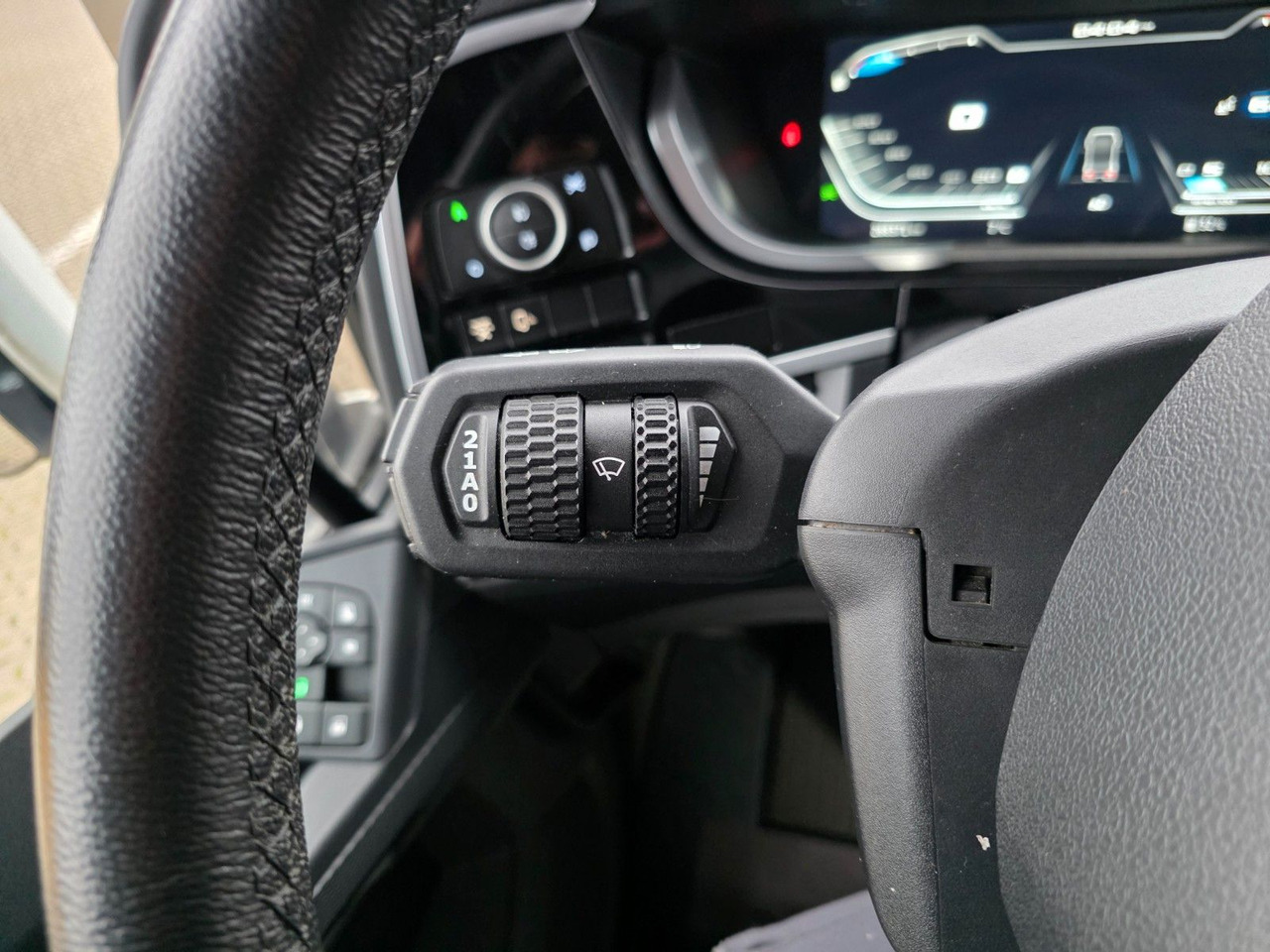 Vetopöytäauto DAF XF 530 FT / Intarder / 2 Tanks / Stanklima / 6E: kuva Vetopöytäauto DAF XF 530 FT / Intarder / 2 Tanks / Stanklima / 6E