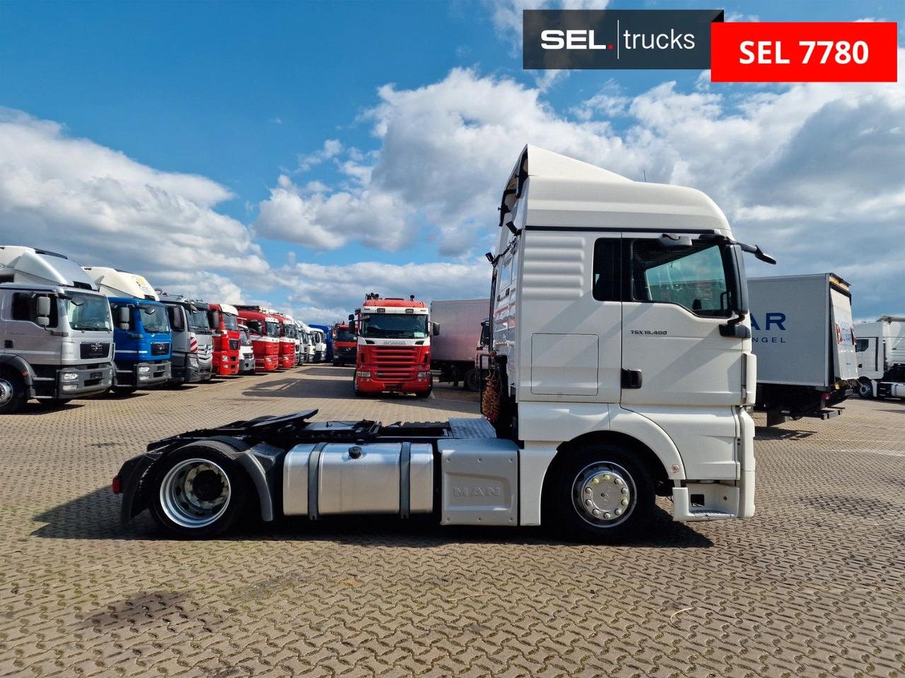 MAN TGX 18.400 4X2 LLS-U / HUBKUPPLUNG - Vetopöytäauto: kuva MAN TGX 18.400 4X2 LLS-U / HUBKUPPLUNG - Vetopöytäauto MAN TGX 18.400 4X2 LLS-U / HUBKUPPLUNG - Vetopöytäauto: kuva MAN TGX 18.400 4X2 LLS-U / HUBKUPPLUNG - Vetopöytäauto
