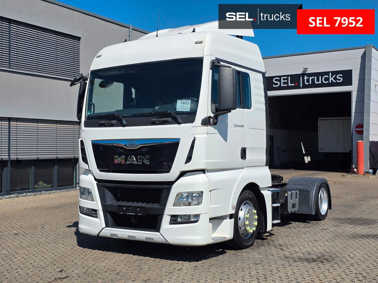 Vetopöytäauto MAN TGX 18.400 4X2 LLS-U / ZF Intarder: kuva Vetopöytäauto MAN TGX 18.400 4X2 LLS-U / ZF Intarder