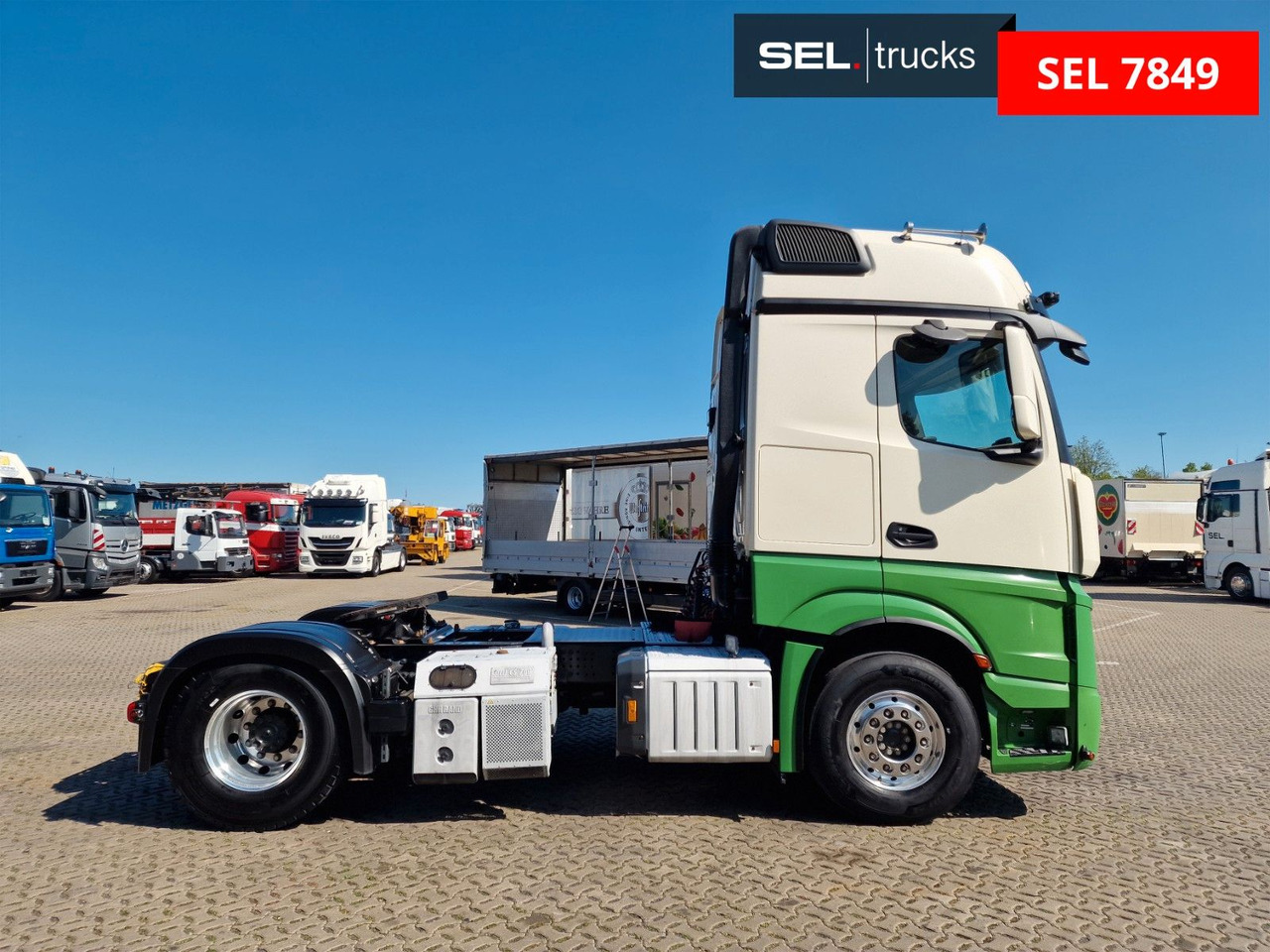 Mercedes-Benz Actros 1846 / Retarder / Kompressor / 6D - Vetopöytäauto: kuva Mercedes-Benz Actros 1846 / Retarder / Kompressor / 6D - Vetopöytäauto Mercedes-Benz Actros 1846 / Retarder / Kompressor / 6D - Vetopöytäauto: kuva Mercedes-Benz Actros 1846 / Retarder / Kompressor / 6D - Vetopöytäauto