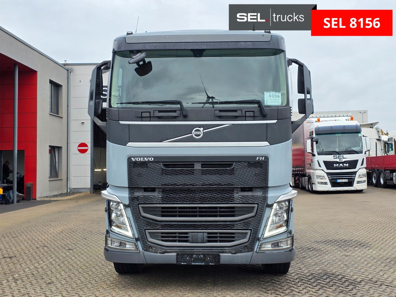 Volvo FH 460 / Nebenabtrieb / Kipphydraulik - Vetopöytäauto: kuva Volvo FH 460 / Nebenabtrieb / Kipphydraulik - Vetopöytäauto Volvo FH 460 / Nebenabtrieb / Kipphydraulik - Vetopöytäauto: kuva Volvo FH 460 / Nebenabtrieb / Kipphydraulik - Vetopöytäauto