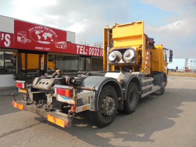 DAF 75.240 75 240 6X2 - Roska-auto: kuva DAF 75.240 75 240 6X2 - Roska-auto DAF 75.240 75 240 6X2 - Roska-auto: kuva DAF 75.240 75 240 6X2 - Roska-auto