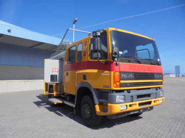 DAF 75.270 ATI 4X4 NL TRUCK - Paloauto: kuva DAF 75.270 ATI 4X4 NL TRUCK - Paloauto DAF 75.270 ATI 4X4 NL TRUCK - Paloauto: kuva DAF 75.270 ATI 4X4 NL TRUCK - Paloauto