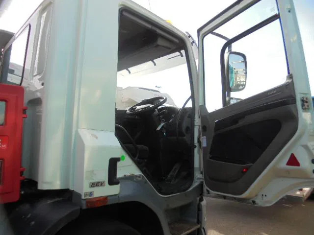 DAF FAN CF250 6X2 EEV - Roska-auto: kuva DAF FAN CF250 6X2 EEV - Roska-auto DAF FAN CF250 6X2 EEV - Roska-auto: kuva DAF FAN CF250 6X2 EEV - Roska-auto