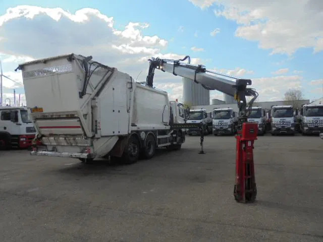 DAF FAN CF75-250 6X2 EEV K - Roska-auto: kuva DAF FAN CF75-250 6X2 EEV K - Roska-auto DAF FAN CF75-250 6X2 EEV K - Roska-auto: kuva DAF FAN CF75-250 6X2 EEV K - Roska-auto