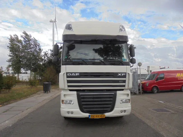 DAF XF 105 410 NL truck - Konttialus/ Vaihtokuormatilat kuorma-auto: kuva DAF XF 105 410 NL truck - Konttialus/ Vaihtokuormatilat kuorma-auto DAF XF 105 410 NL truck - Konttialus/ Vaihtokuormatilat kuorma-auto: kuva DAF XF 105 410 NL truck - Konttialus/ Vaihtokuormatilat kuorma-auto
