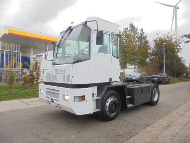 Kalmar TT616I TT616IC-9-L1A8 - Terminaalitraktori: kuva Kalmar TT616I TT616IC-9-L1A8 - Terminaalitraktori Kalmar TT616I TT616IC-9-L1A8 - Terminaalitraktori: kuva Kalmar TT616I TT616IC-9-L1A8 - Terminaalitraktori