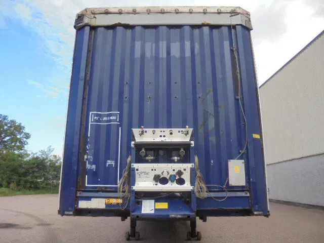 Krone SD NL KENTEKEN BPW TROMMEL ASSEN 35 IN STOCK - Pressukapellipuoliperävaunu: kuva Krone SD NL KENTEKEN BPW TROMMEL ASSEN 35 IN STOCK - Pressukapellipuoliperävaunu Krone SD NL KENTEKEN BPW TROMMEL ASSEN 35 IN STOCK - Pressukapellipuoliperävaunu: kuva Krone SD NL KENTEKEN BPW TROMMEL ASSEN 35 IN STOCK - Pressukapellipuoliperävaunu