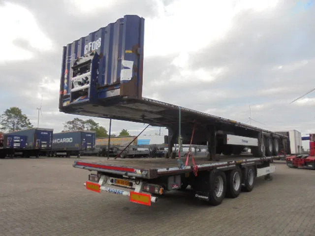 Krone SD RONG GATEN NL TRAILER - Lavapuoliperävaunu: kuva Krone SD RONG GATEN NL TRAILER - Lavapuoliperävaunu Krone SD RONG GATEN NL TRAILER - Lavapuoliperävaunu: kuva Krone SD RONG GATEN NL TRAILER - Lavapuoliperävaunu