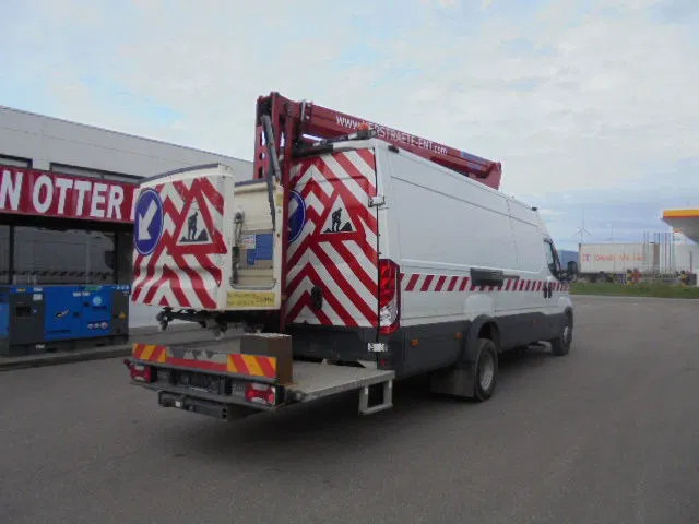 Iveco Daily 70 70C17 - Kuorma-auto: kuva Iveco Daily 70 70C17 - Kuorma-auto Iveco Daily 70 70C17 - Kuorma-auto: kuva Iveco Daily 70 70C17 - Kuorma-auto